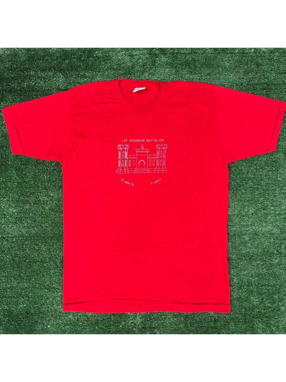 Vintage 80s US Army 1st Engineer Batt. T-Shirt Red L Military Single Stitch